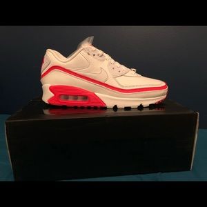 Nike Air Max Undefeated